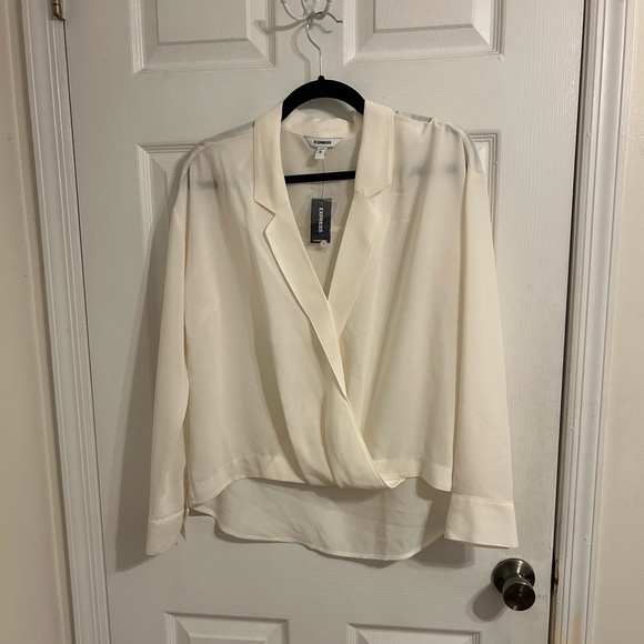 {EXPRESS} cream blouse NWT - Picture 2 of 5